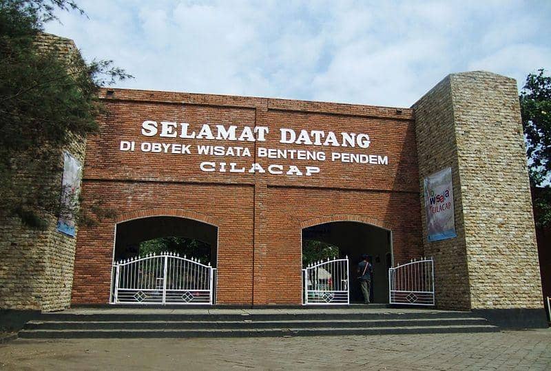 Pagi Cerah di GaLuh Anggun: Santai Tanpa Antre di Jantung Cilacap